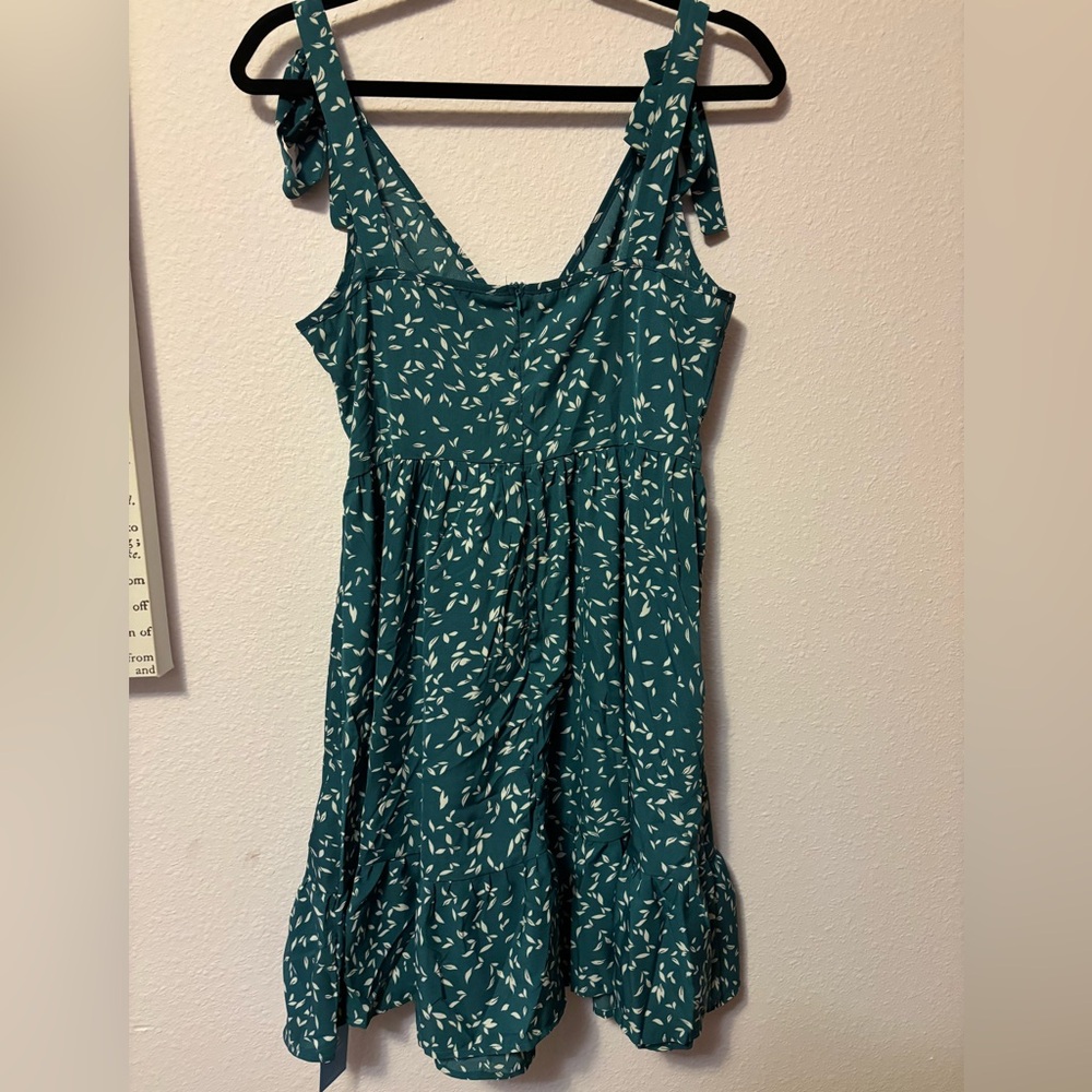 🌸Cupshe Chiffon Speckled Print Tie Strap Mini Dress - Picture 9 of 9